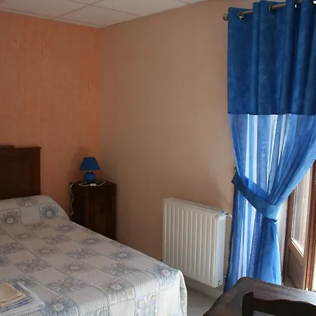 Annie Jouve D'hotes Champassis Bed & Breakfast